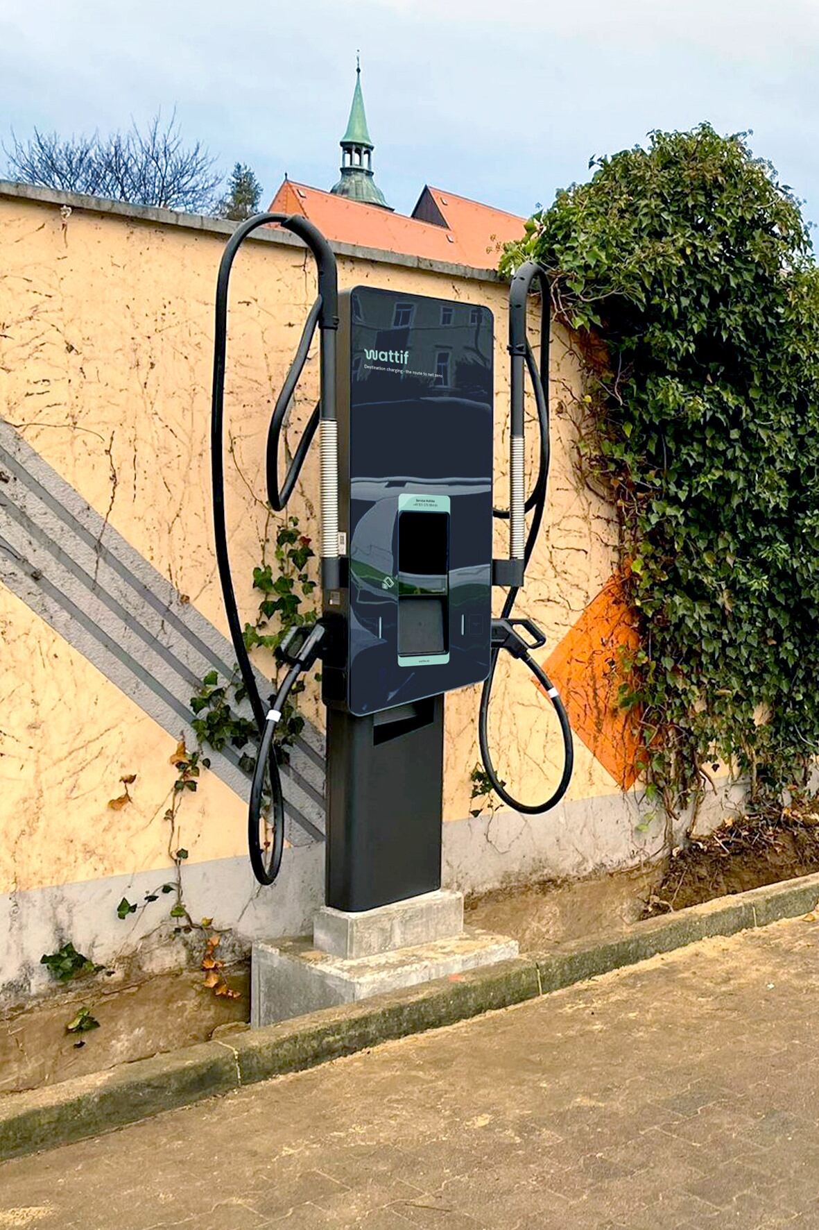 Neue E-Ladestationen in Betrieb